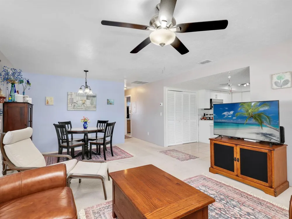 4021 SE 19th Avenue #201 Cape Coral, FL 33904