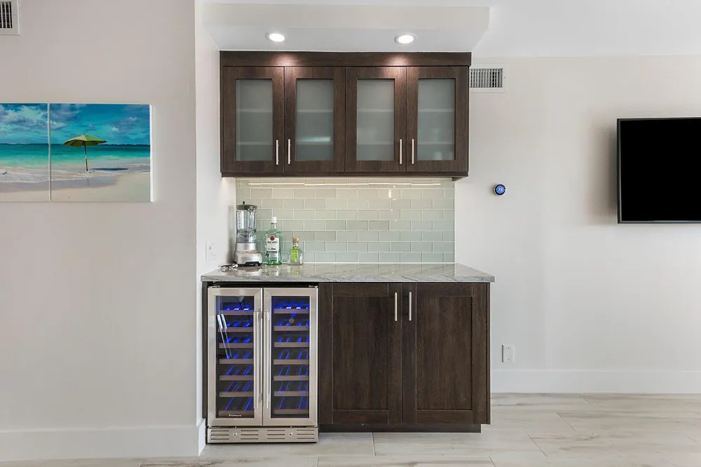 1160 Hillsboro Mile #305 Hillsboro Beach, FL 33062
