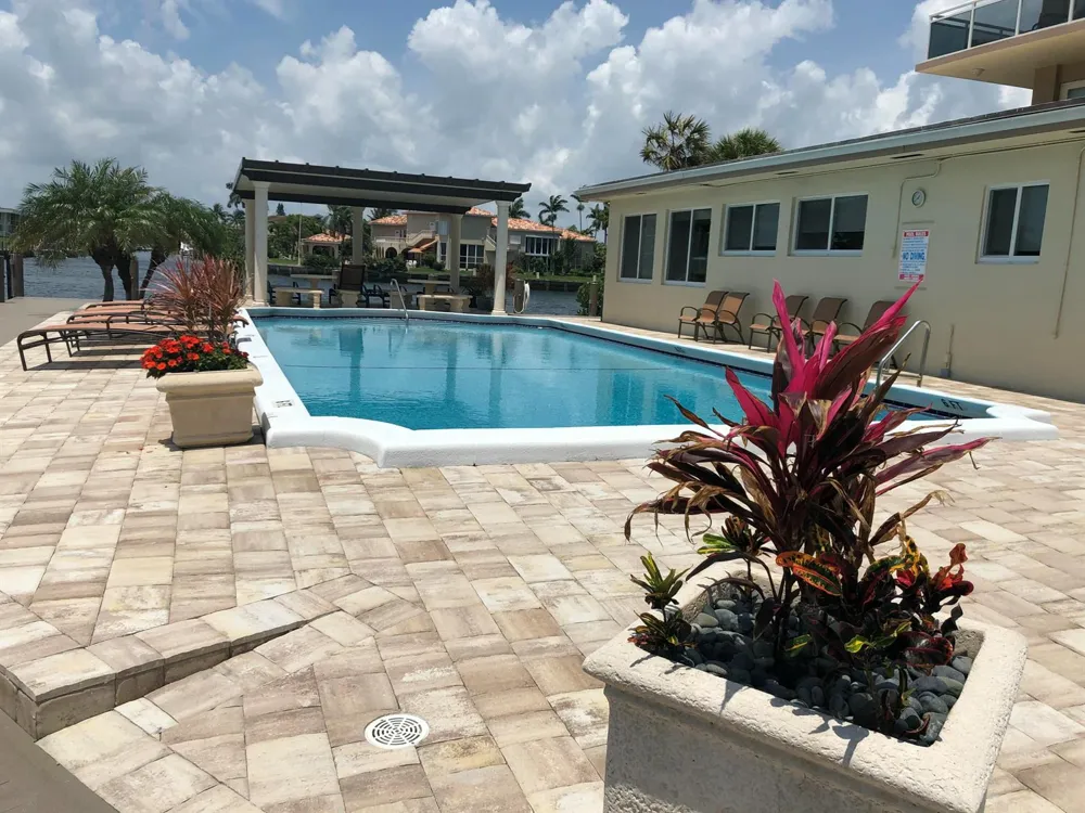 1160 Hillsboro Mile #305 Hillsboro Beach, FL 33062