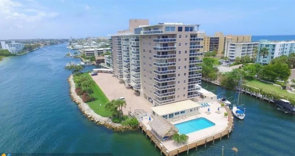 1160 Hillsboro Mile #305 Hillsboro Beach, FL 33062