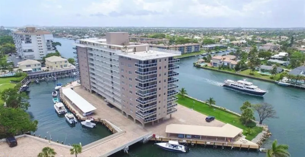 1160 Hillsboro Mile #305 Hillsboro Beach, FL 33062