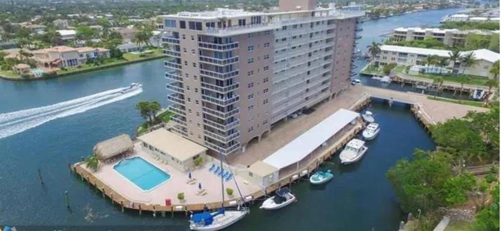 1160 Hillsboro Mile #305 Hillsboro Beach, FL 33062