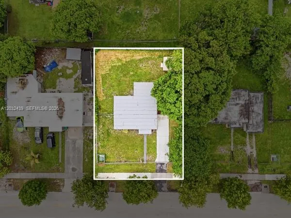 2520 NW 160th St Miami Gardens, FL 33054