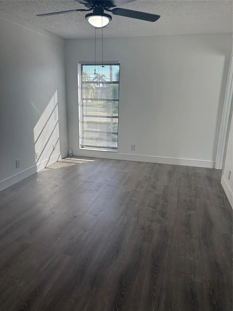 5492 Courtyard Drive #5492 Margate, FL 33063