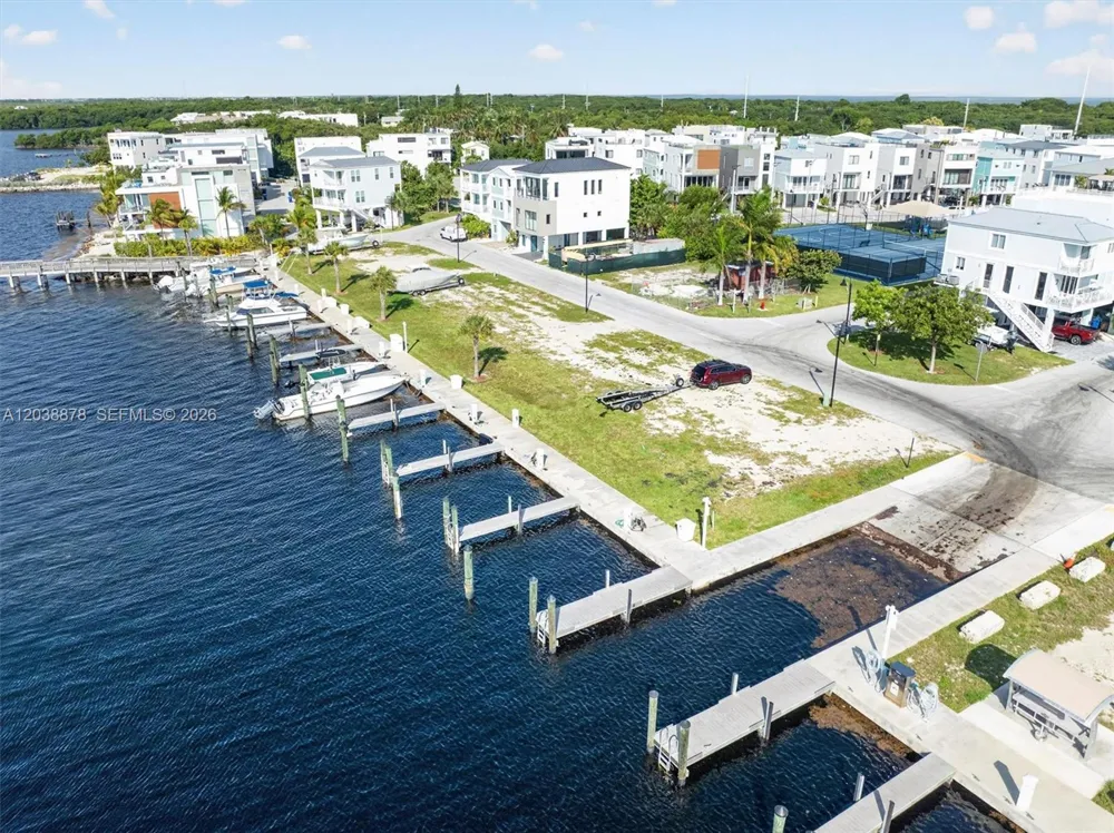 94825 OVERSEAS HIGHWAY #123 Key Largo, FL 33037