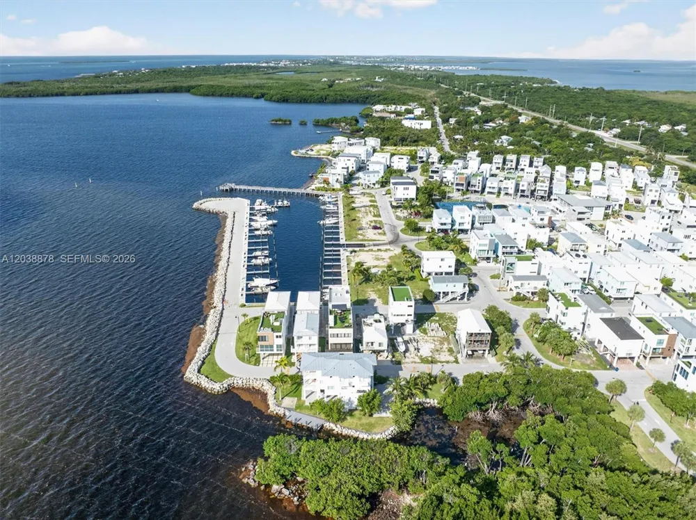 94825 OVERSEAS HIGHWAY #123 Key Largo, FL 33037