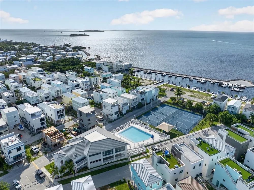 94825 OVERSEAS HIGHWAY #123 Key Largo, FL 33037