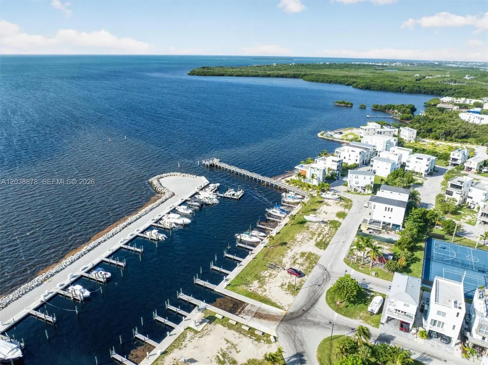 94825 OVERSEAS HIGHWAY #123 Key Largo, FL 33037