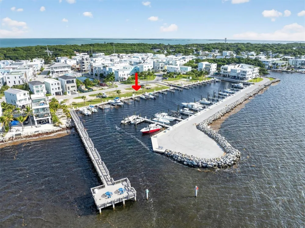 94825 OVERSEAS HIGHWAY #123 Key Largo, FL 33037