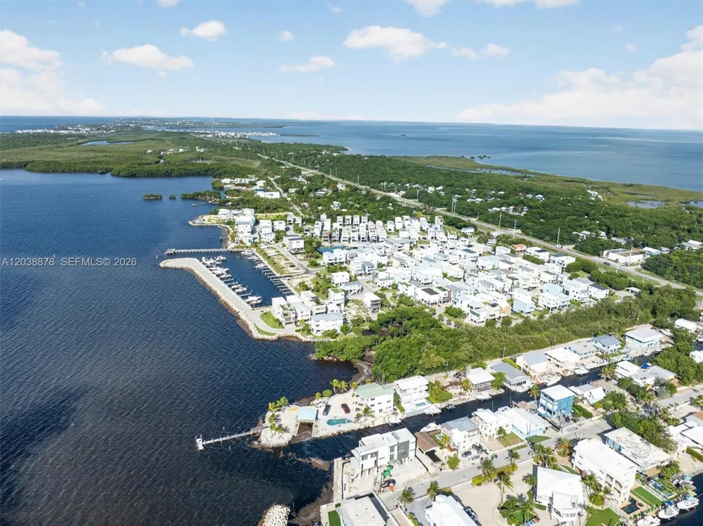94825 OVERSEAS HIGHWAY #123 Key Largo, FL 33037
