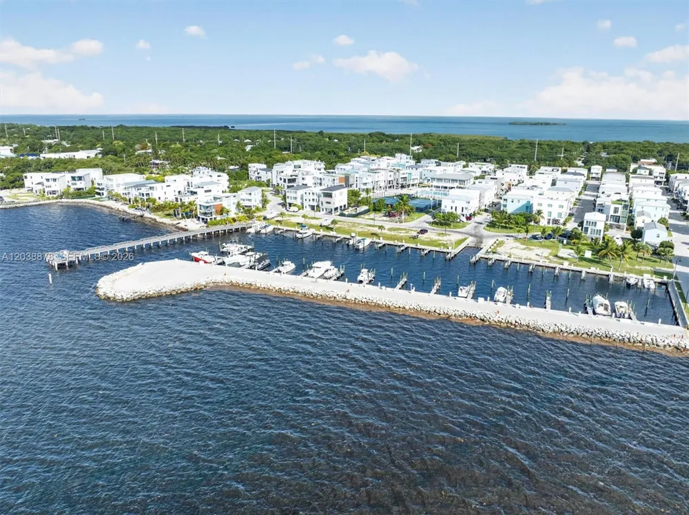 94825 OVERSEAS HIGHWAY #123 Key Largo, FL 33037