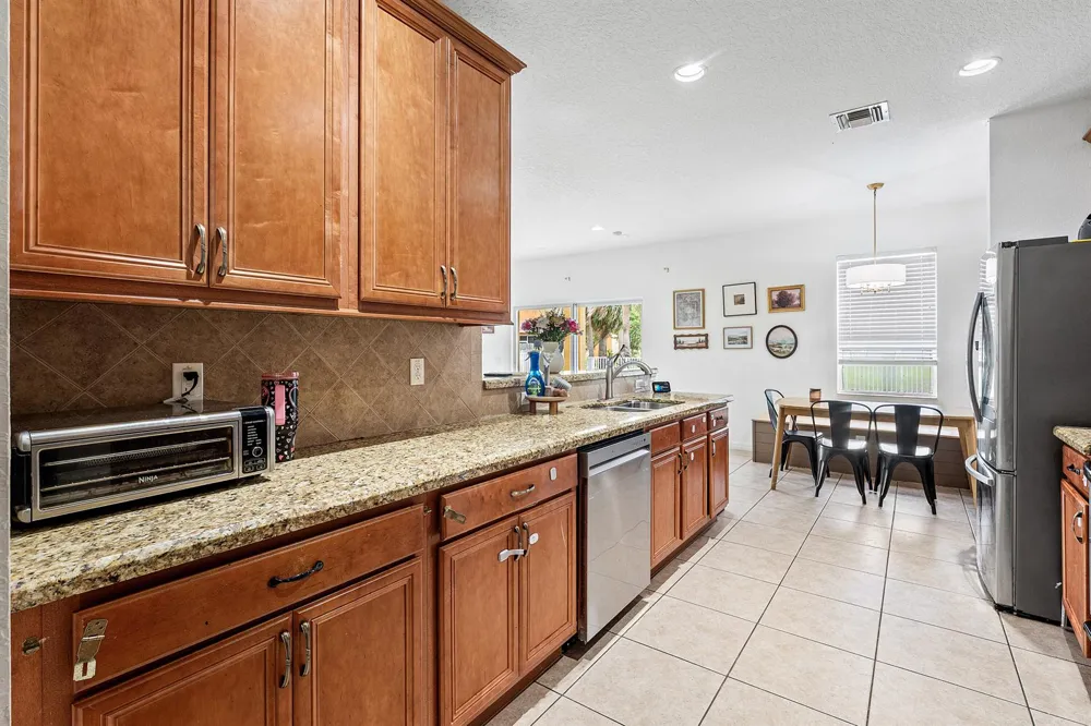 5827 Gypsum Place West Palm Beach, FL 33413