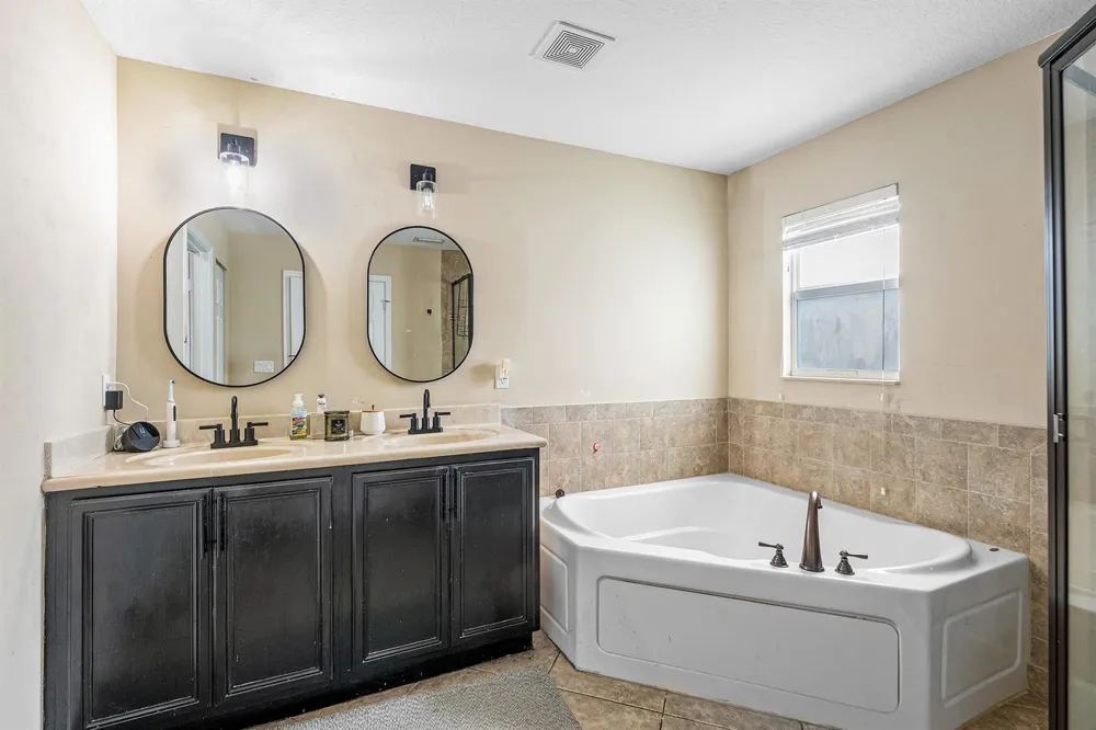 5827 Gypsum Place West Palm Beach, FL 33413