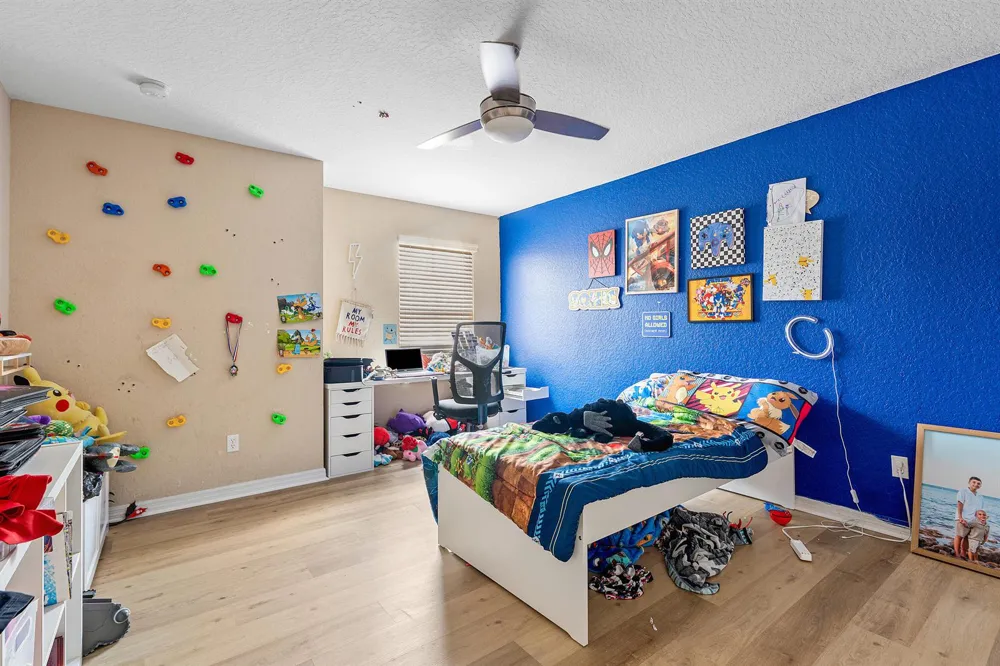 5827 Gypsum Place West Palm Beach, FL 33413