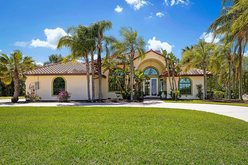 18680 SE Old Trail Drive E Jupiter, FL 33478