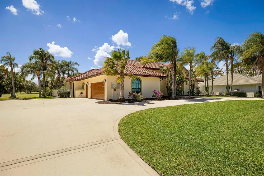 18680 SE Old Trail Drive E Jupiter, FL 33478