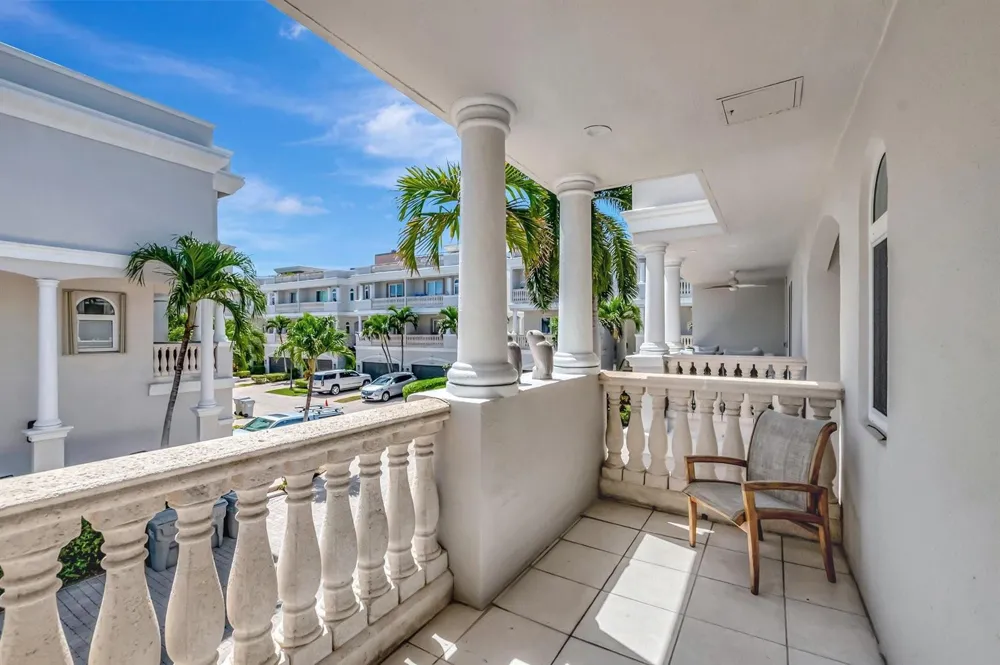 1776 Bay Drive Pompano Beach, FL 33062
