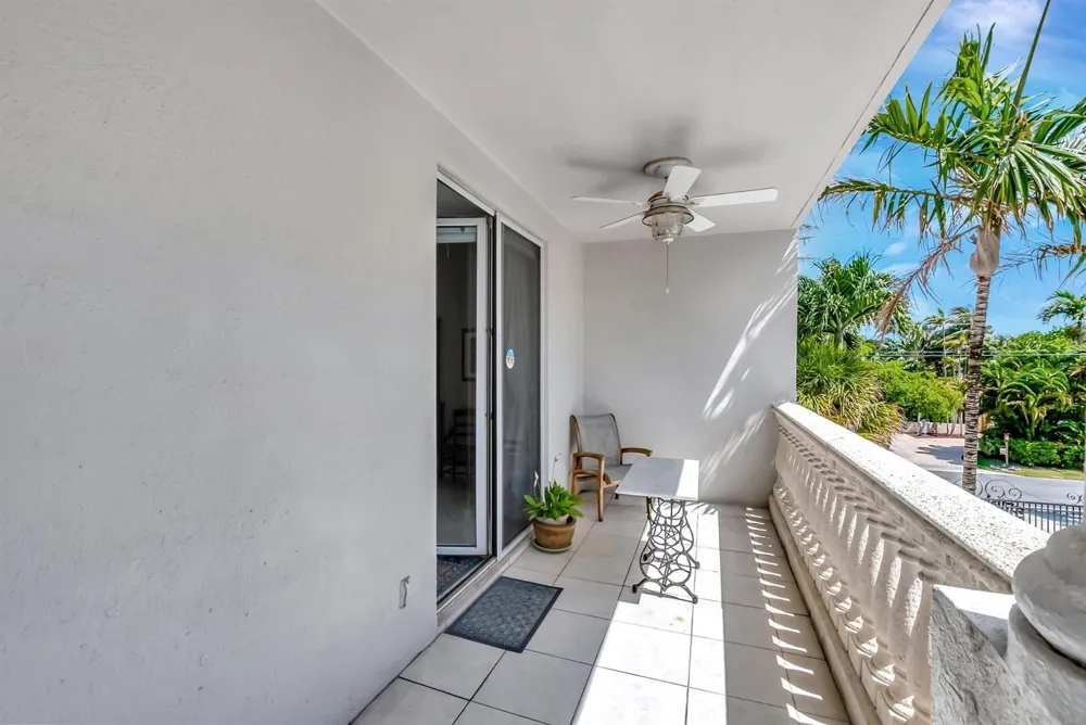 1776 Bay Drive Pompano Beach, FL 33062