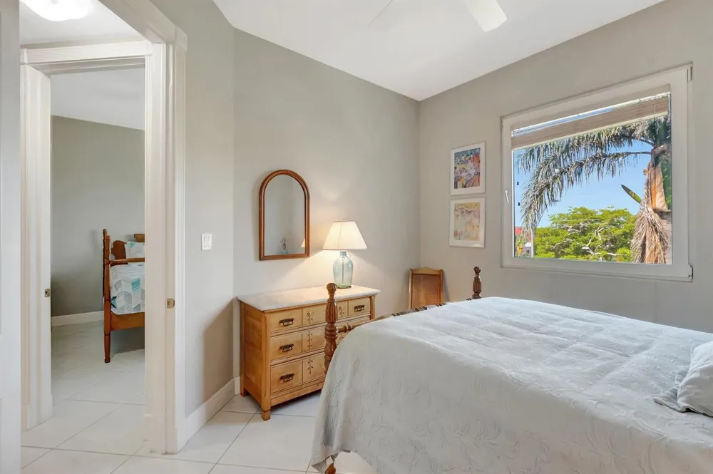 1776 Bay Drive Pompano Beach, FL 33062