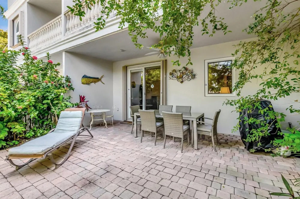 1776 Bay Drive Pompano Beach, FL 33062