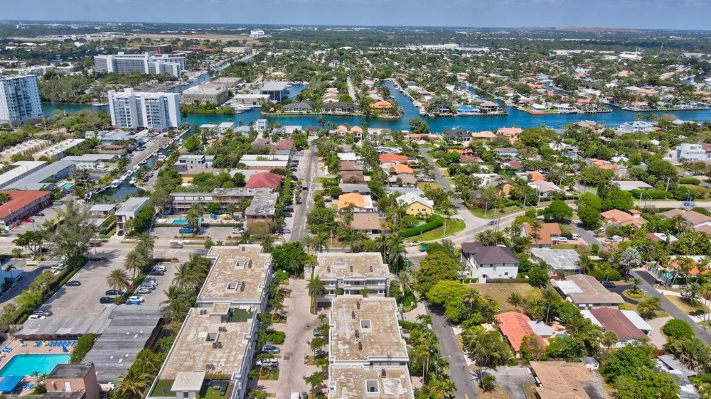 1776 Bay Drive Pompano Beach, FL 33062