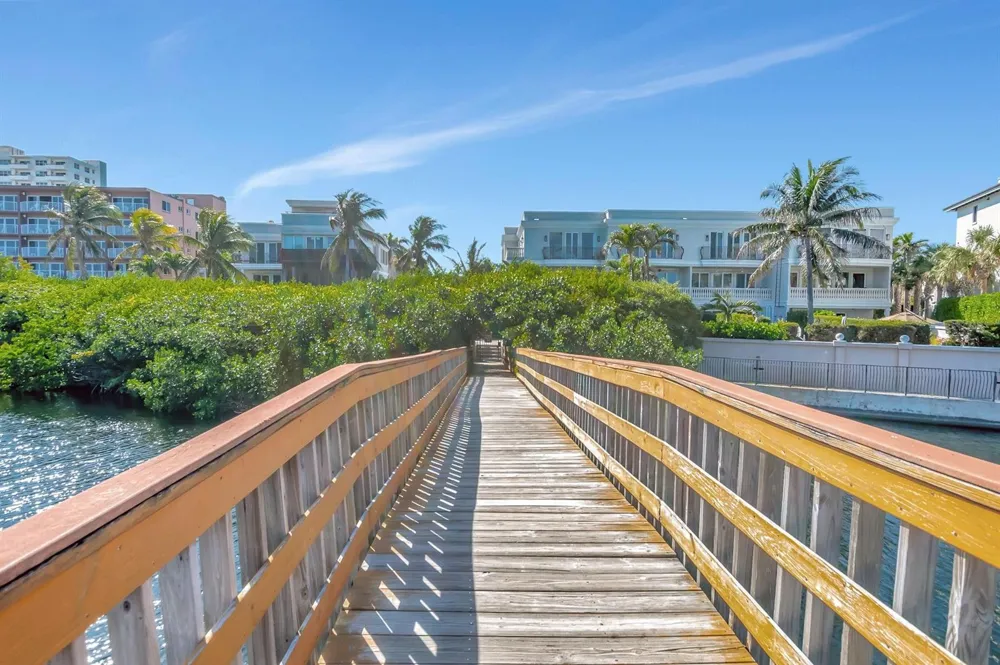1776 Bay Drive Pompano Beach, FL 33062