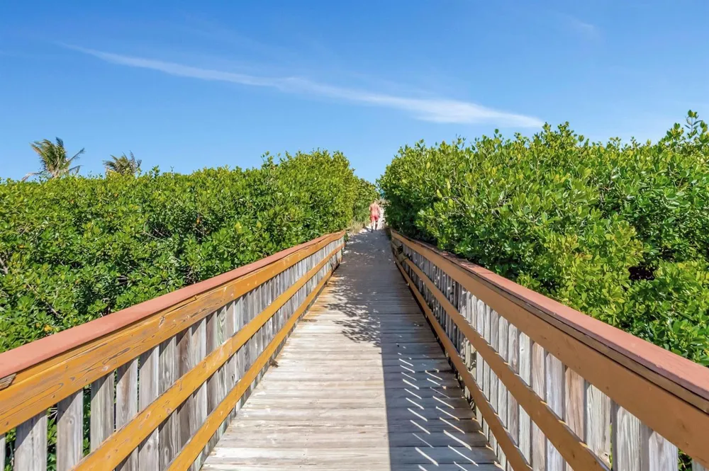 1776 Bay Drive Pompano Beach, FL 33062