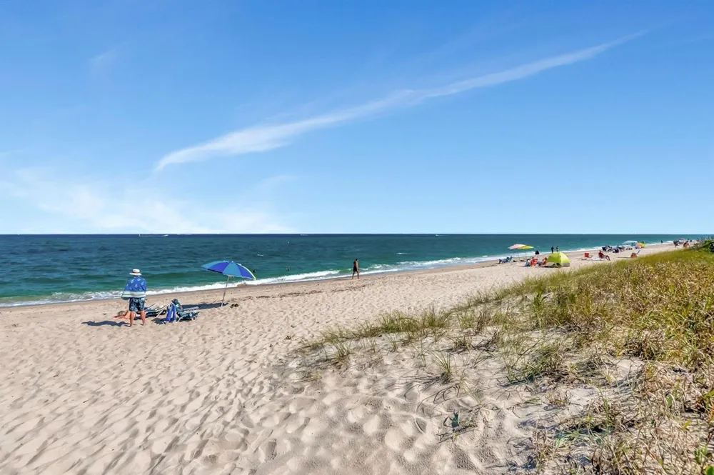 1776 Bay Drive Pompano Beach, FL 33062