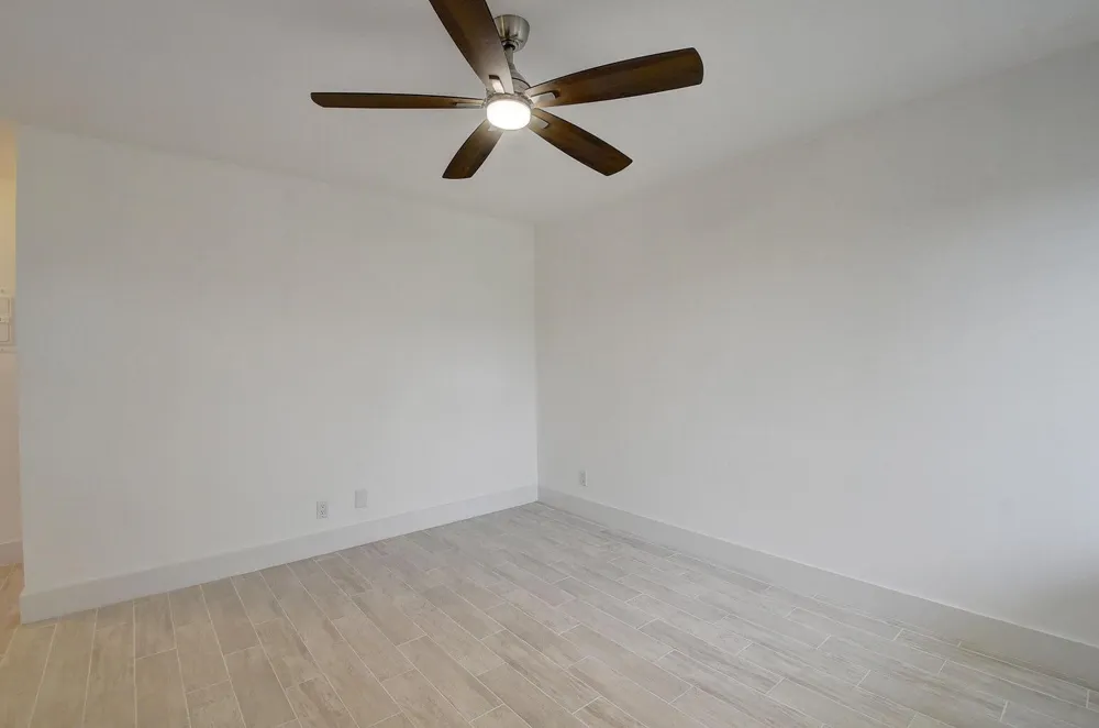 525 S Broadway Street #M Lantana, FL 33462