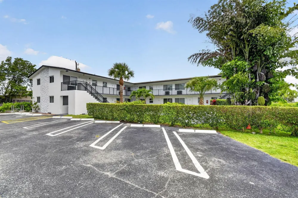 525 S Broadway Street #M Lantana, FL 33462