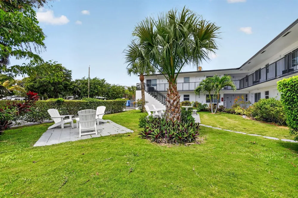 525 S Broadway Street #M Lantana, FL 33462