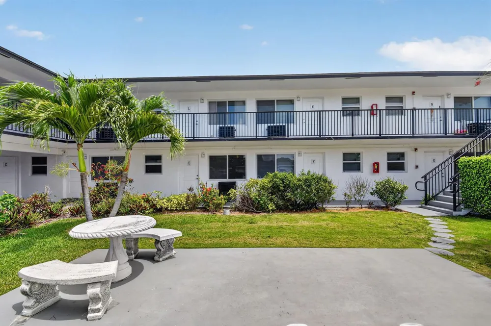 525 S Broadway Street #M Lantana, FL 33462