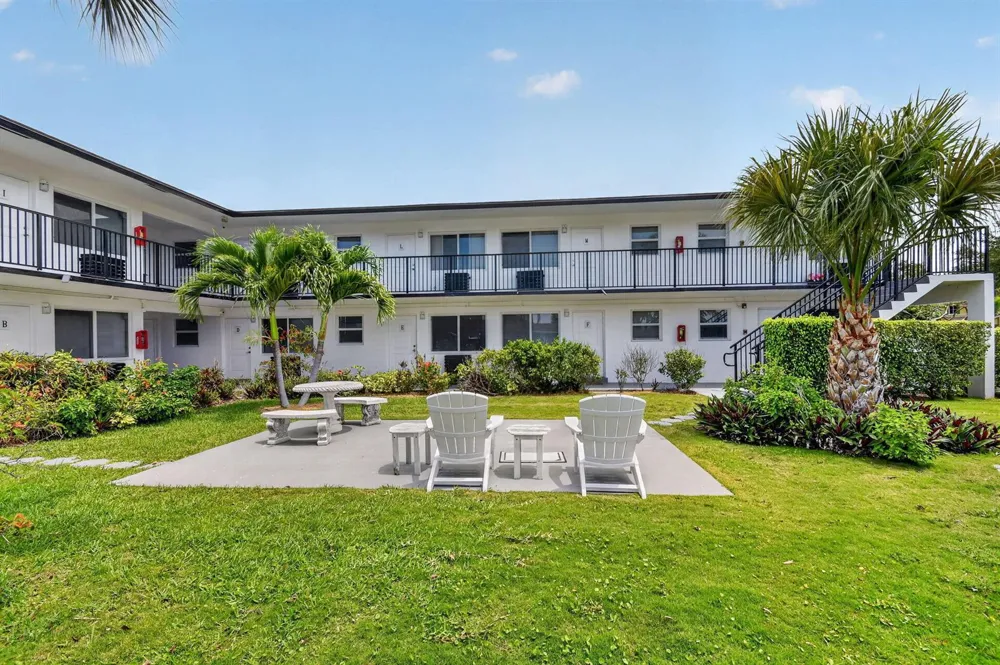 525 S Broadway Street #M Lantana, FL 33462