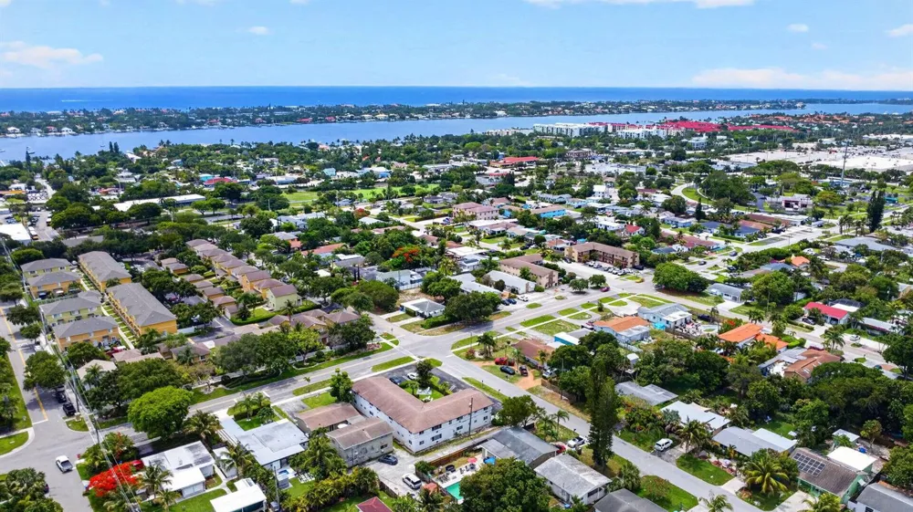 525 S Broadway Street #M Lantana, FL 33462