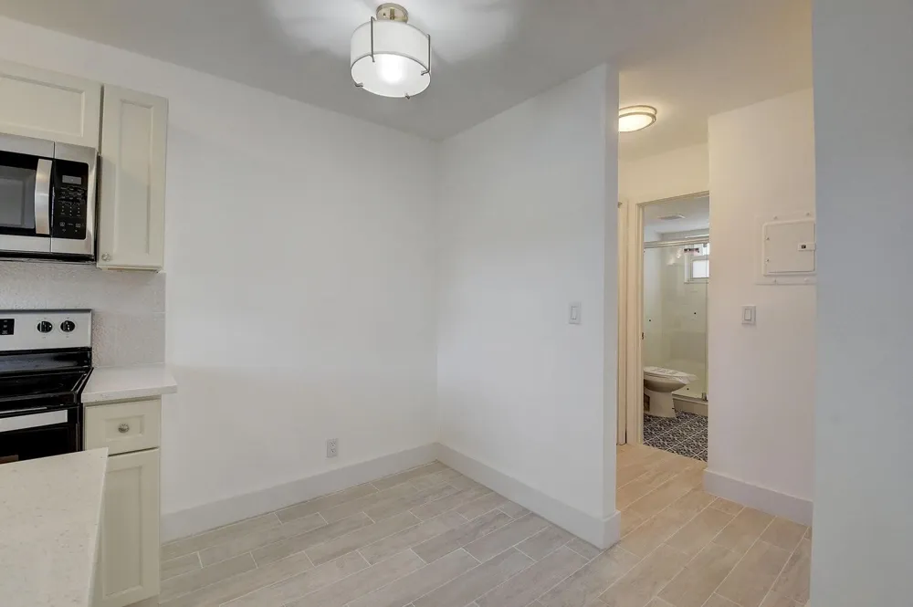 525 S Broadway Street #M Lantana, FL 33462