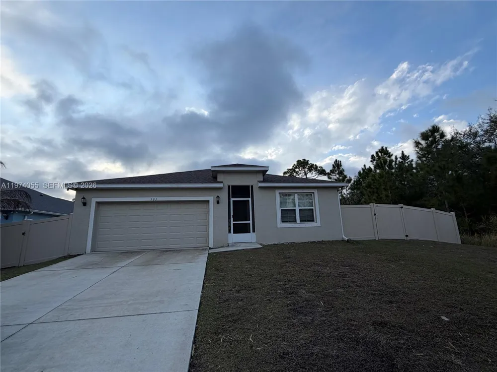 383 Hanford Road SW Palm Bay, FL 32809