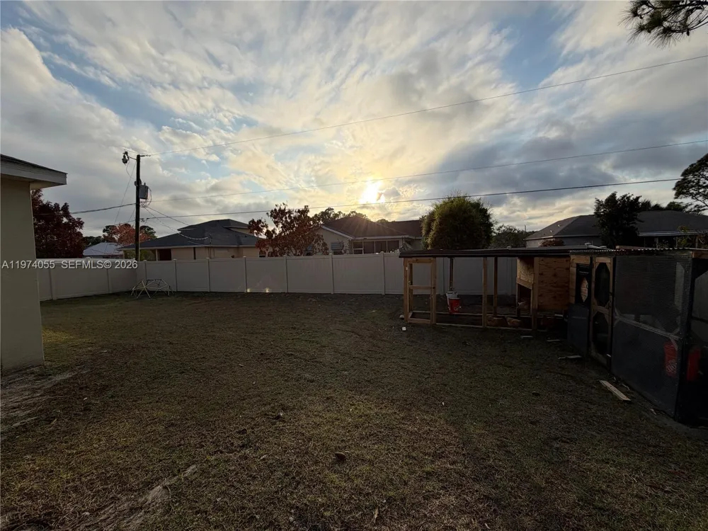 383 Hanford Road SW Palm Bay, FL 32809