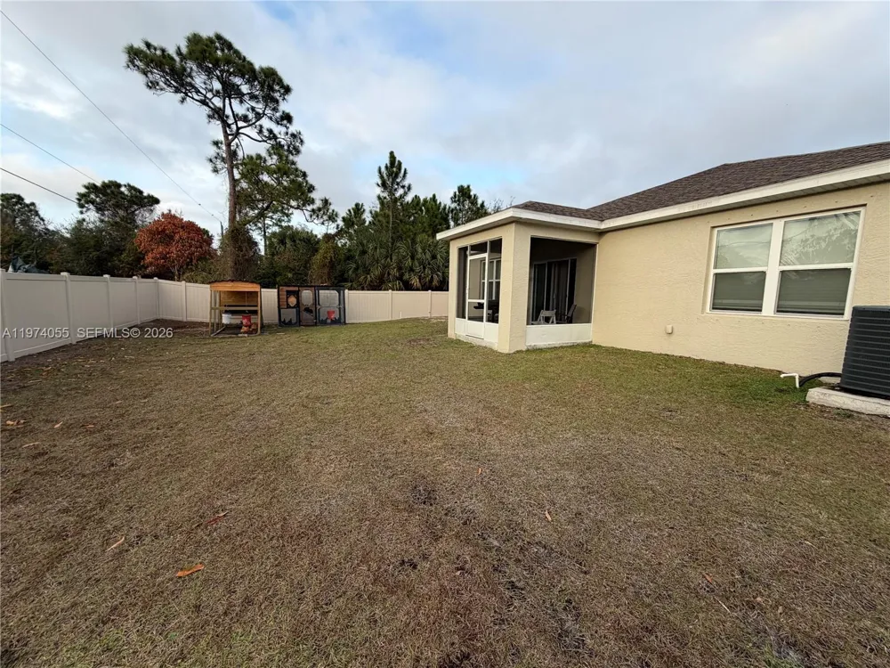 383 Hanford Road SW Palm Bay, FL 32809
