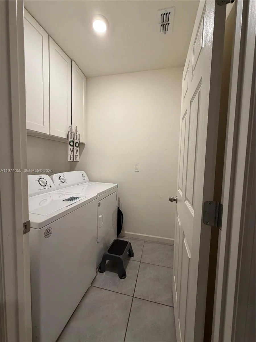 383 Hanford Road SW Palm Bay, FL 32809