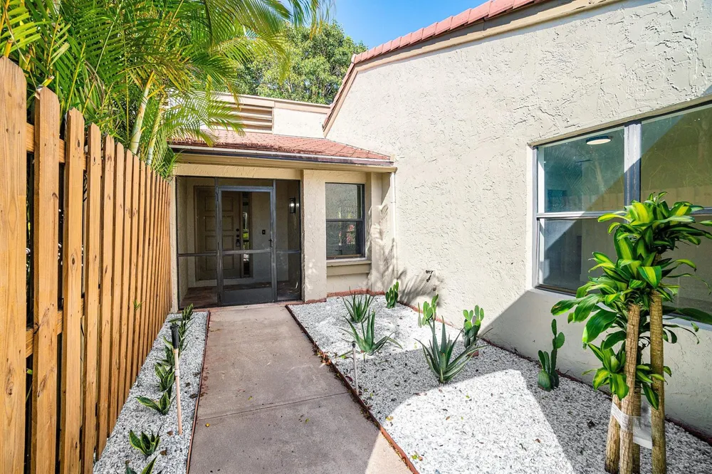 5944 Forest Grove Drive #3 Boynton Beach, FL 33437