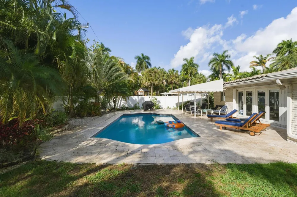 3036 NE 19 STREET Fort Lauderdale, FL 33305