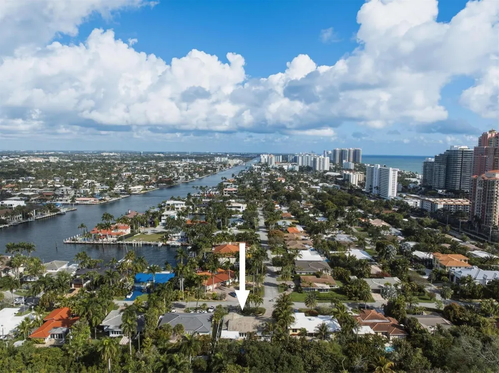 3036 NE 19 STREET Fort Lauderdale, FL 33305