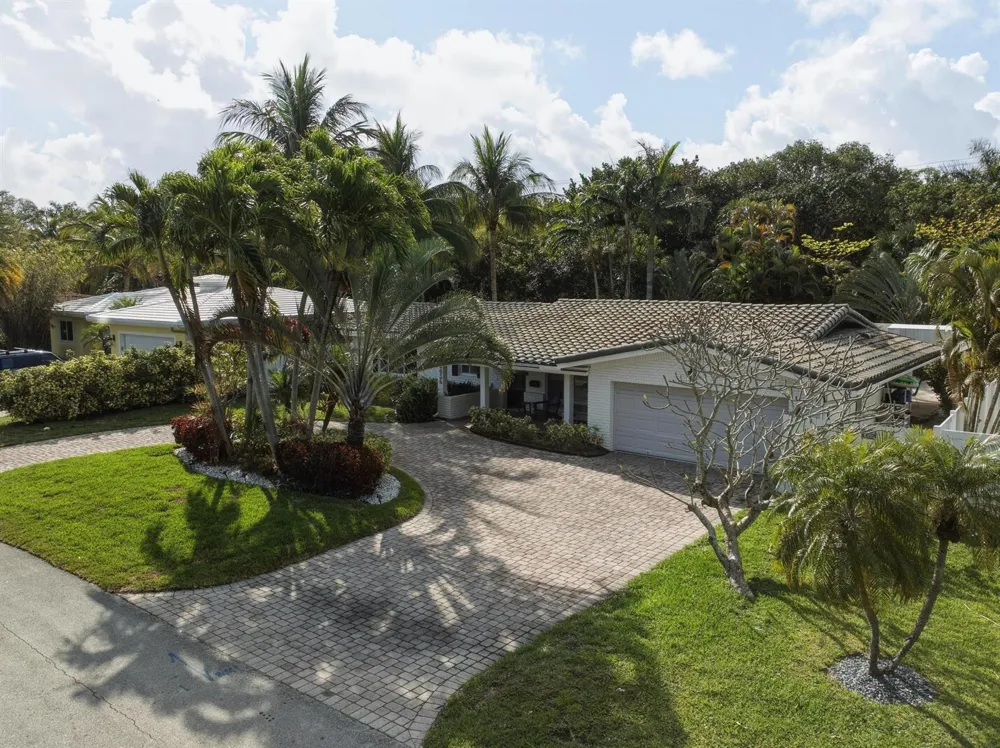 3036 NE 19 STREET Fort Lauderdale, FL 33305