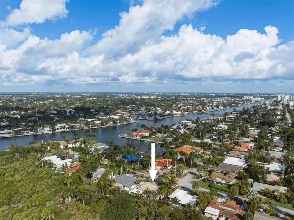 3036 NE 19 STREET Fort Lauderdale, FL 33305