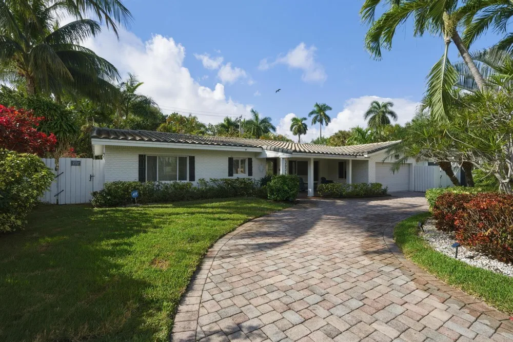3036 NE 19 STREET Fort Lauderdale, FL 33305
