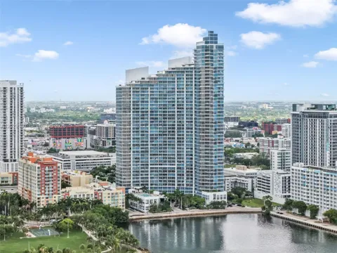 2020 Bayshore Dr #2603