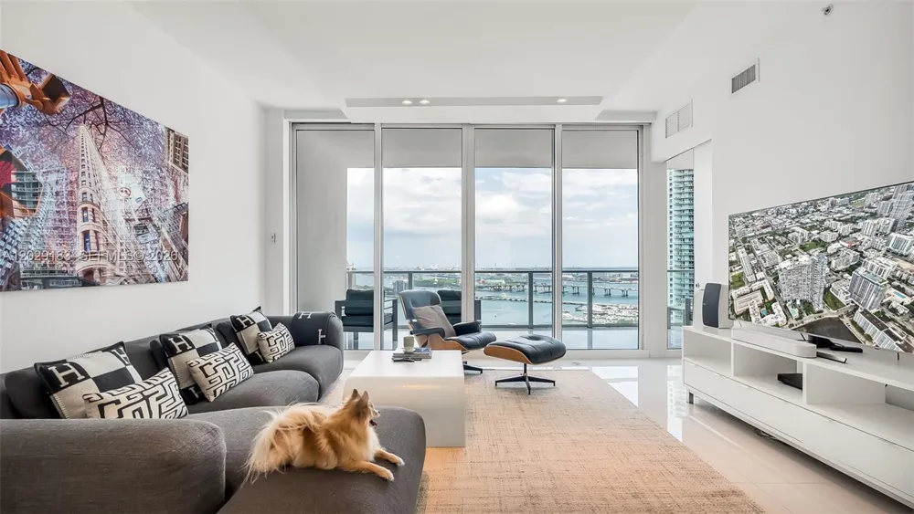2020 Bayshore Dr #2603 Miami, FL 33137