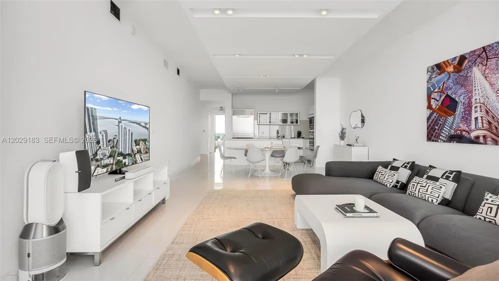 2020 Bayshore Dr #2603 Miami, FL 33137