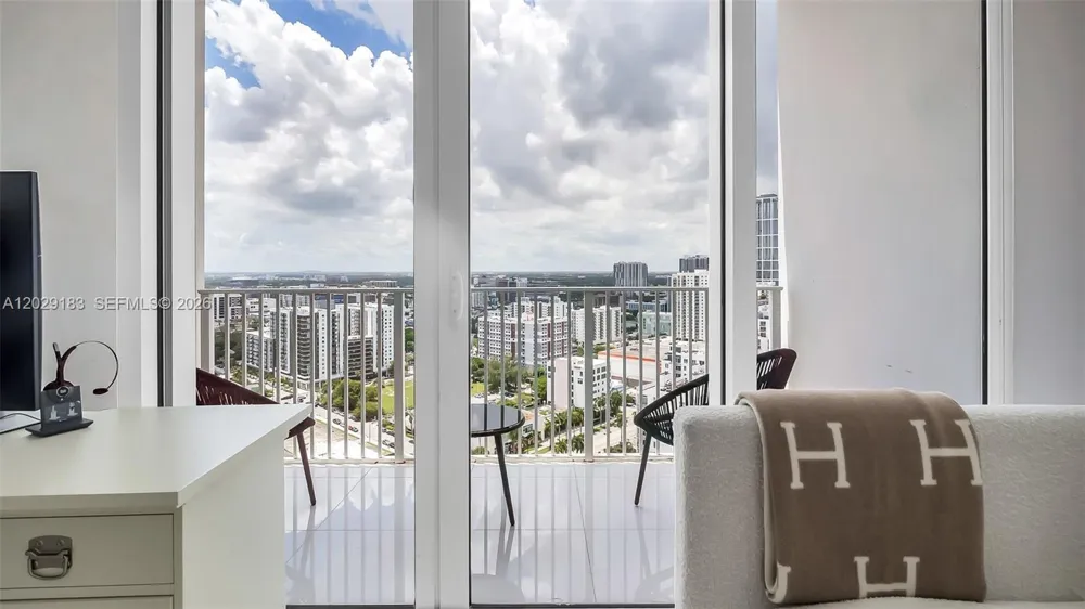 2020 Bayshore Dr #2603 Miami, FL 33137