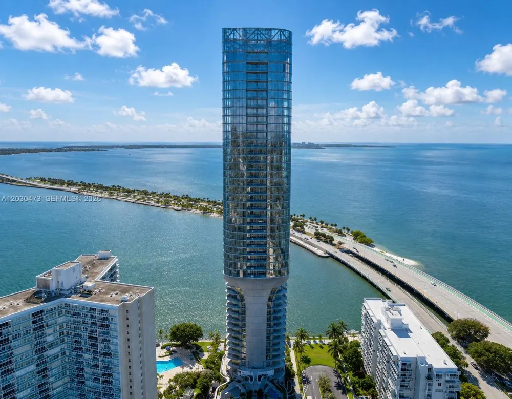 175 SE 25th rd #1503 Miami, FL 33129